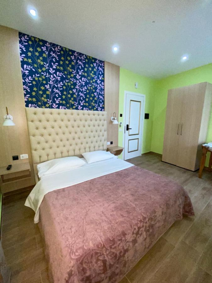 Pilo Lala Hotel Lushnje Экстерьер фото